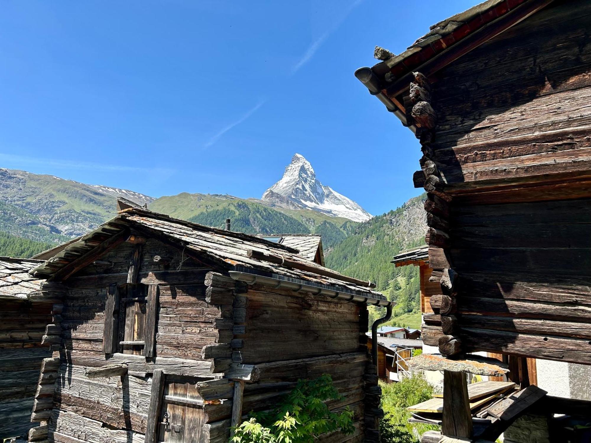 Chalet Coral Und Zermatter Stadel الغرفة الصورة